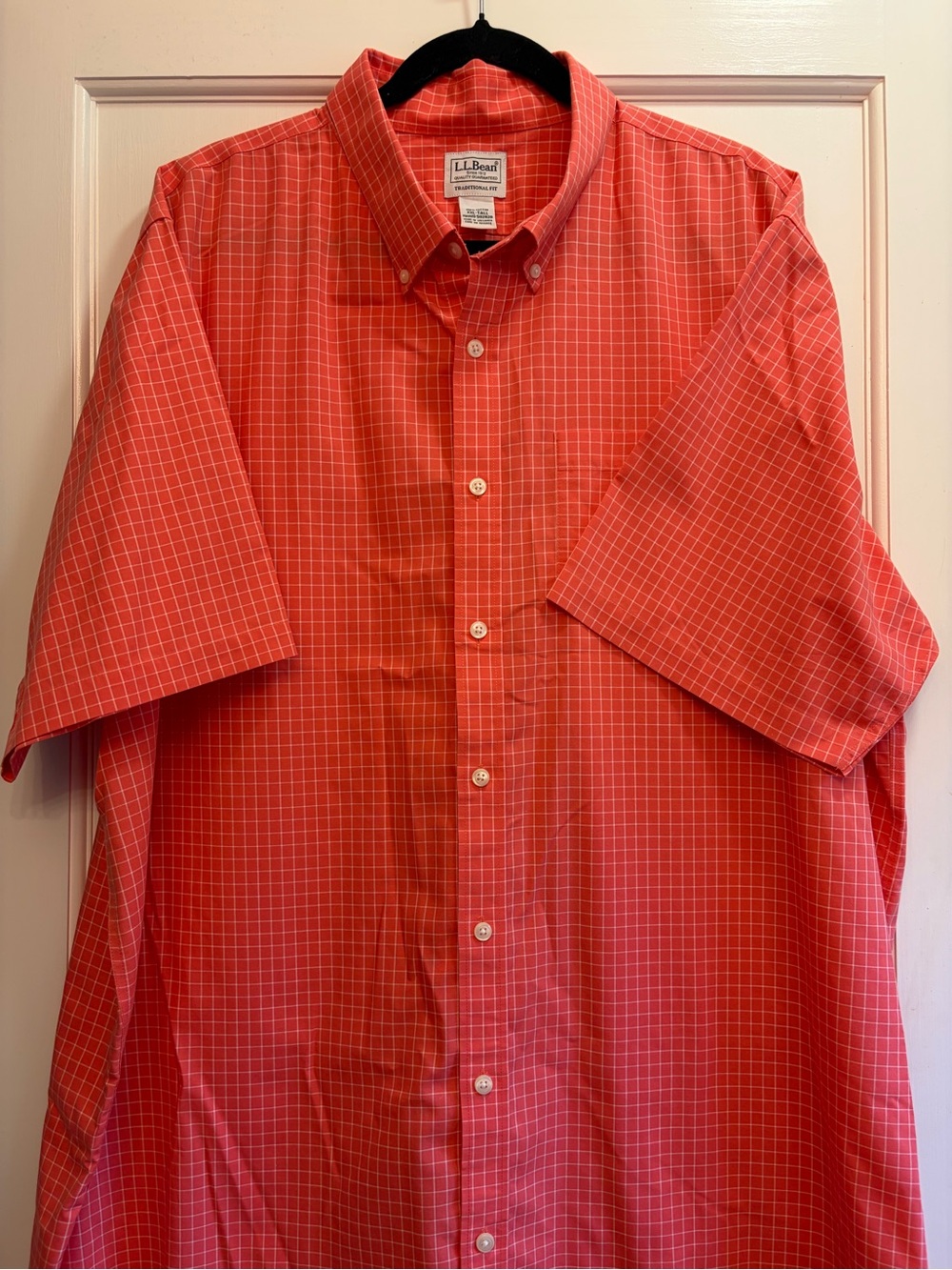 100% Cotton L.L. Bean Men’s Short-Sleeve Button-Down Shirt - Coral Check R1